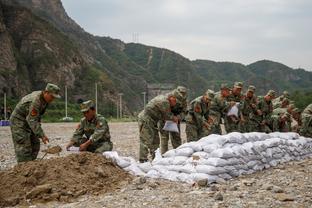 麦克丹尼尔斯：唐斯今天完全没法儿防 当他这样时我们势不可挡